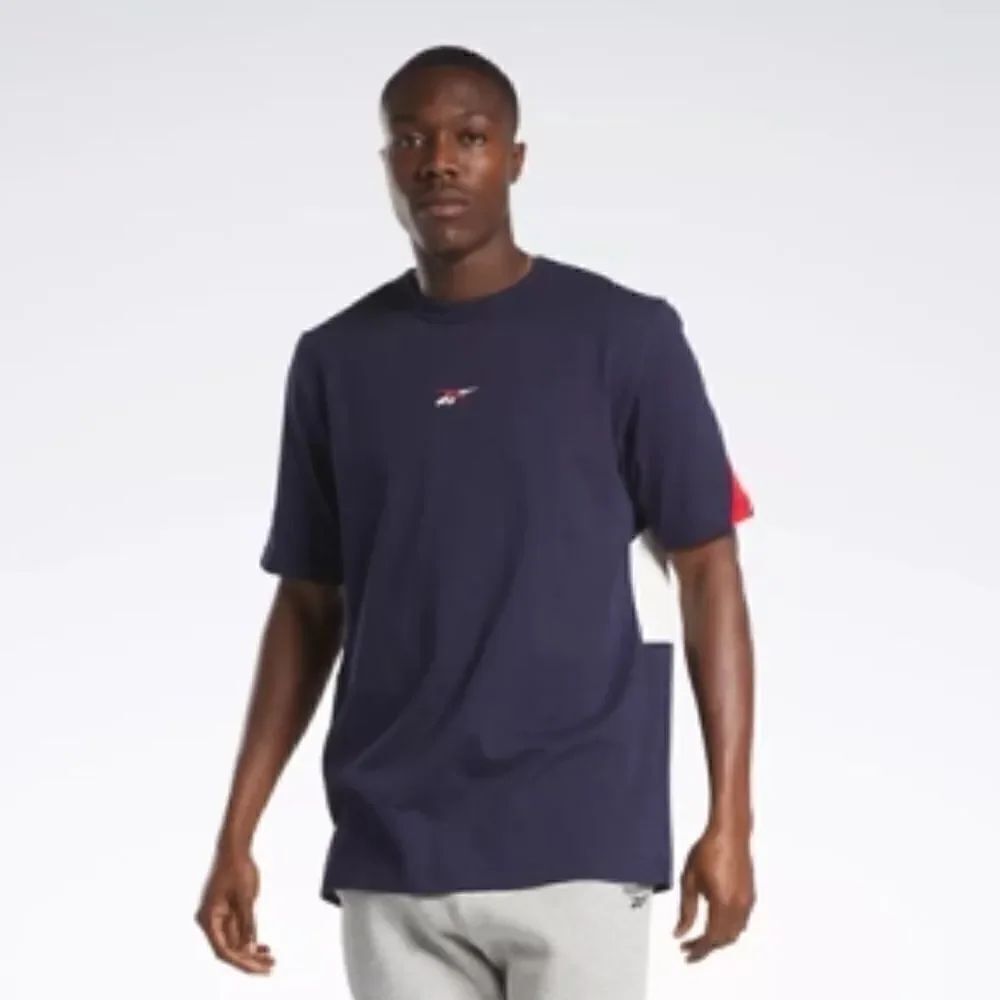 Reebok Classic Blue/Red/White Short Sleeve Tee(Size Large)